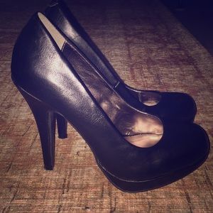 Madden Girl pumps (black)